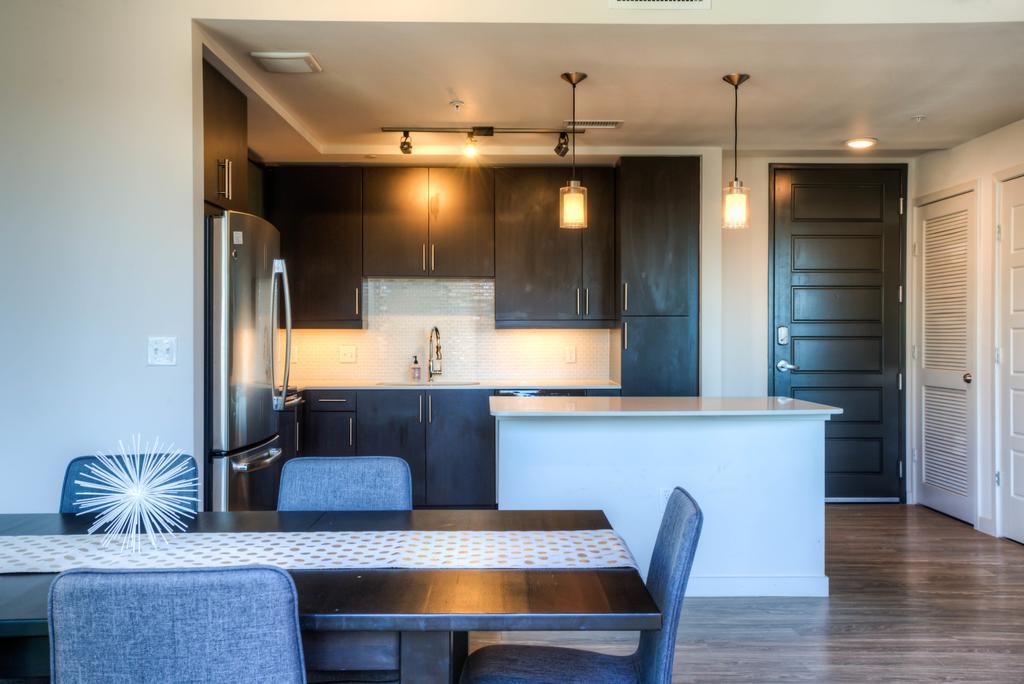Апартаменти Locale Austin - Rainey Street Екстер'єр фото
